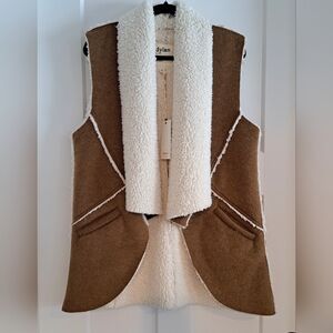 NWT dylan Faux Suede/Shearling Sherpa Panel Vest (Brown/White)